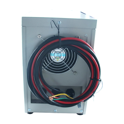 couleur blanche viable de la voiture 40Ah des chargeurs pratiques 220V 380V de batterie